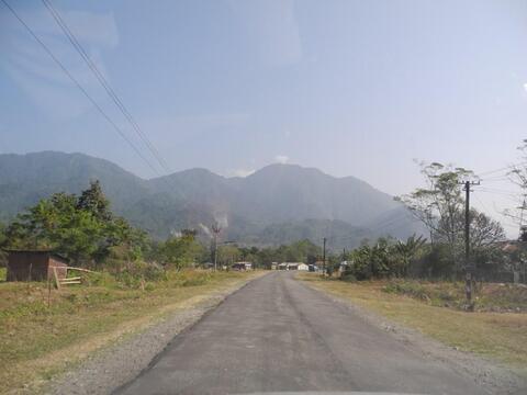 A road miju/tandiyn